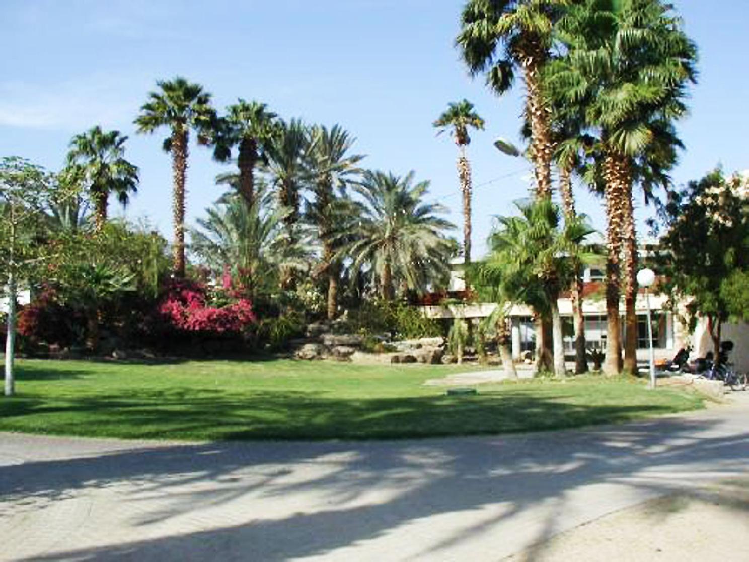 Eilot Kibbutz Country Lodging Эйлат Экстерьер фото